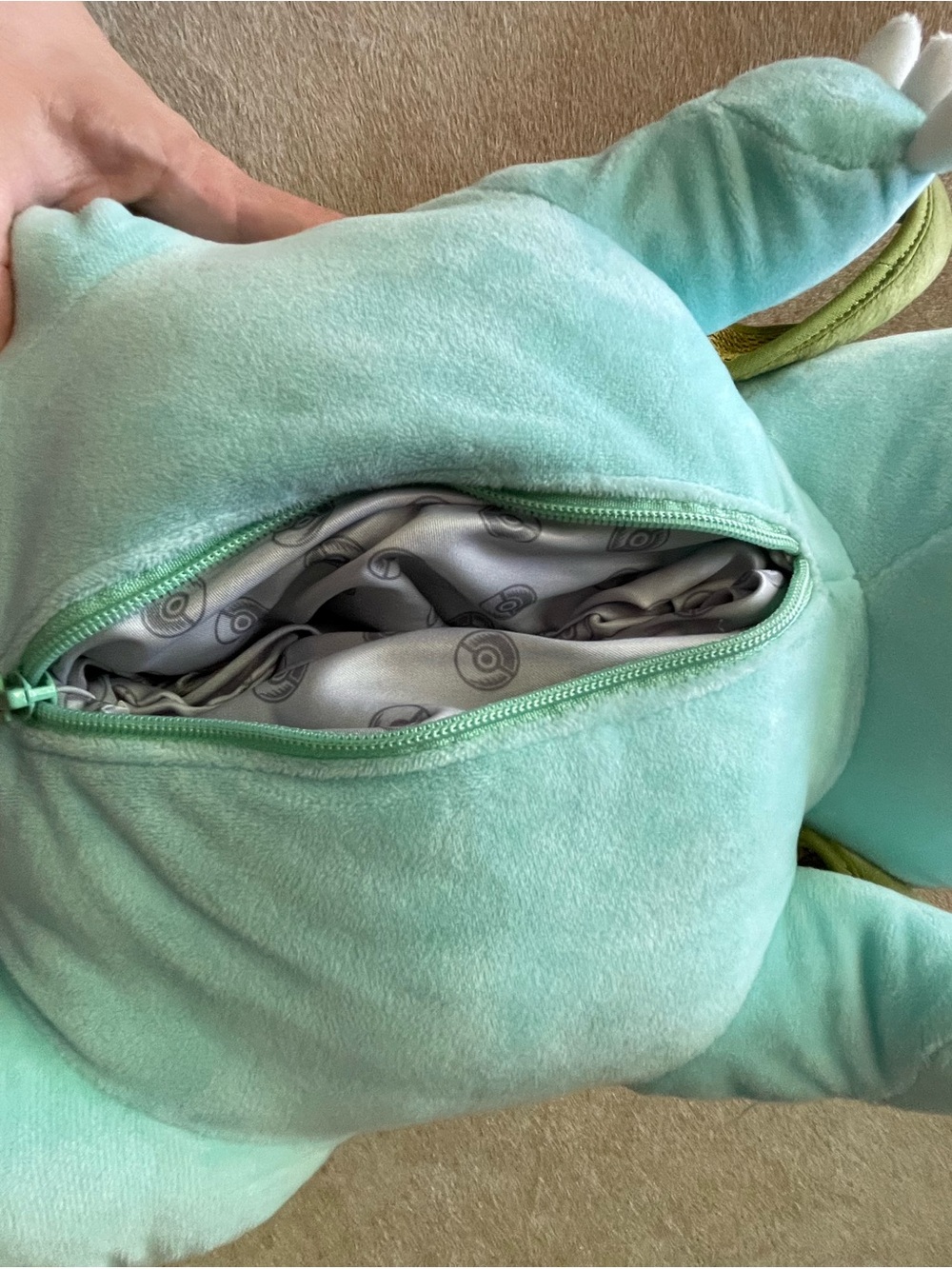Bulbasaur Pokémon Partner Backpack - Picture 5 of 7